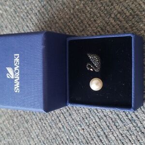 Swarovski swan ring